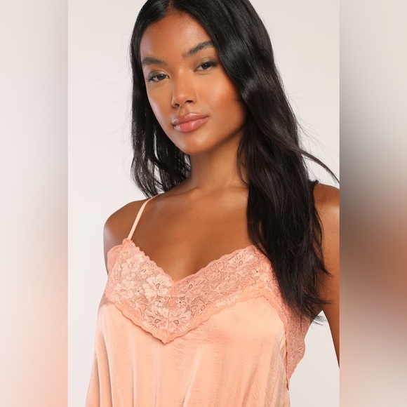 NWOT Lulus Wanna Cuddle Light Orange Lace Lounge Romper - Picture 2 of 6